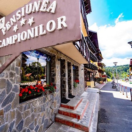 Pensiunea Campionilor Predeal Exterior foto